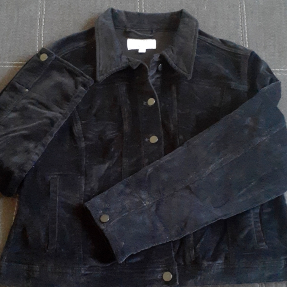 Bundle any 3 items for $20****  Corduroy jacket XL